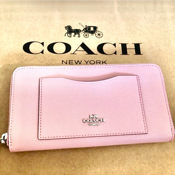 Coach Accordian Wallet Pink EUC - Picture 1 of 13